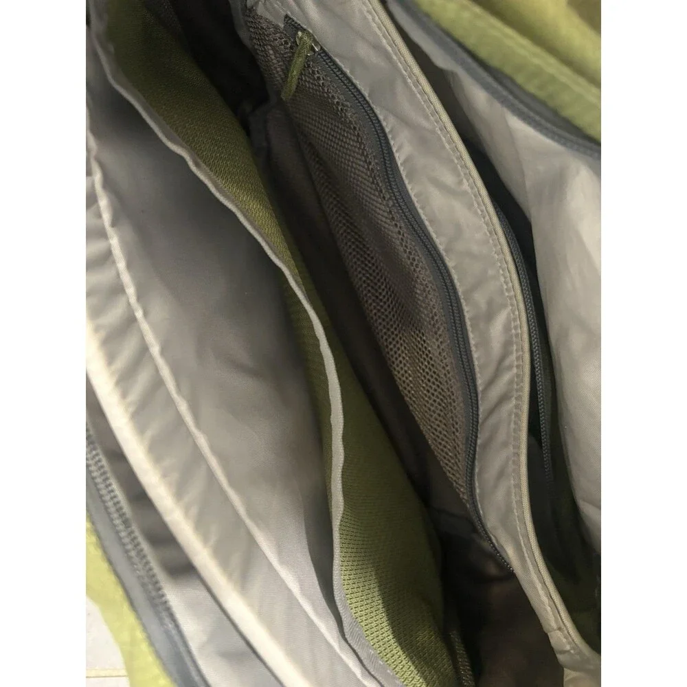 Osprey Astro Messenger Bag Green Grey Laptop Travel Mens Shoulder Bag Nylon